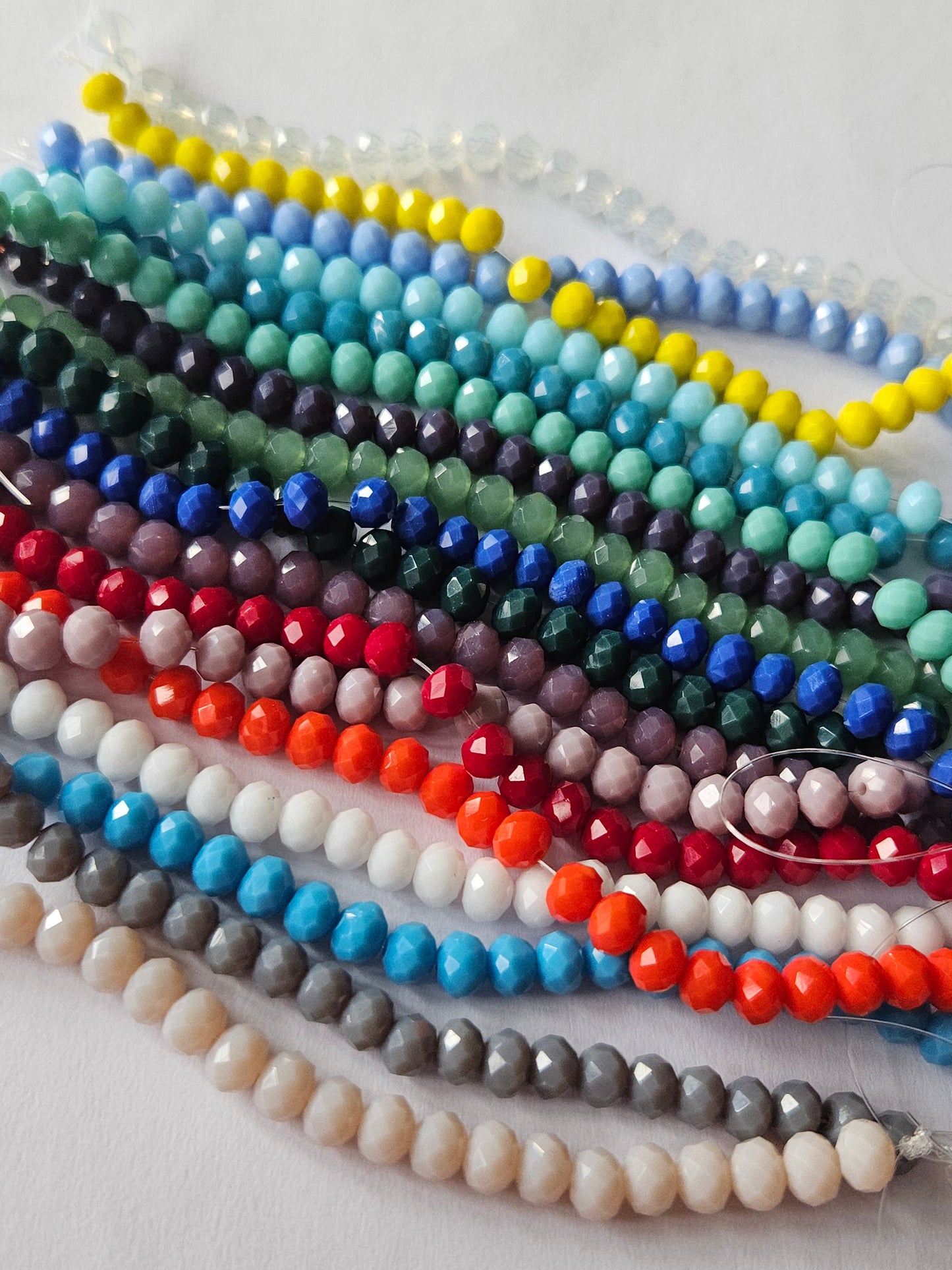 30 x Faceted Glass Rondelle Beads | 6mm Sparkling Beads for Jewelry Making & Craft Projects