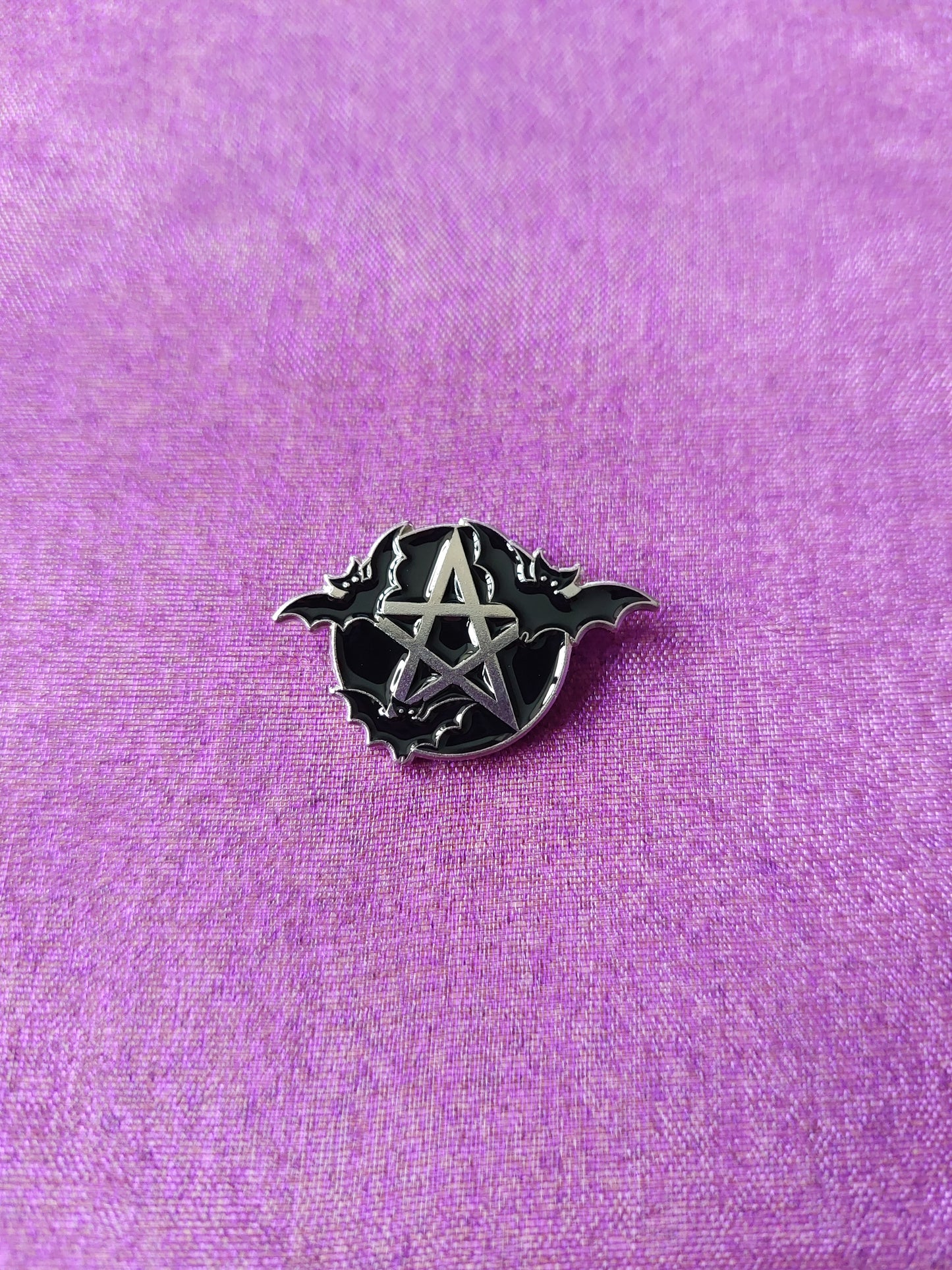 enamel pin badge - bats pentagram