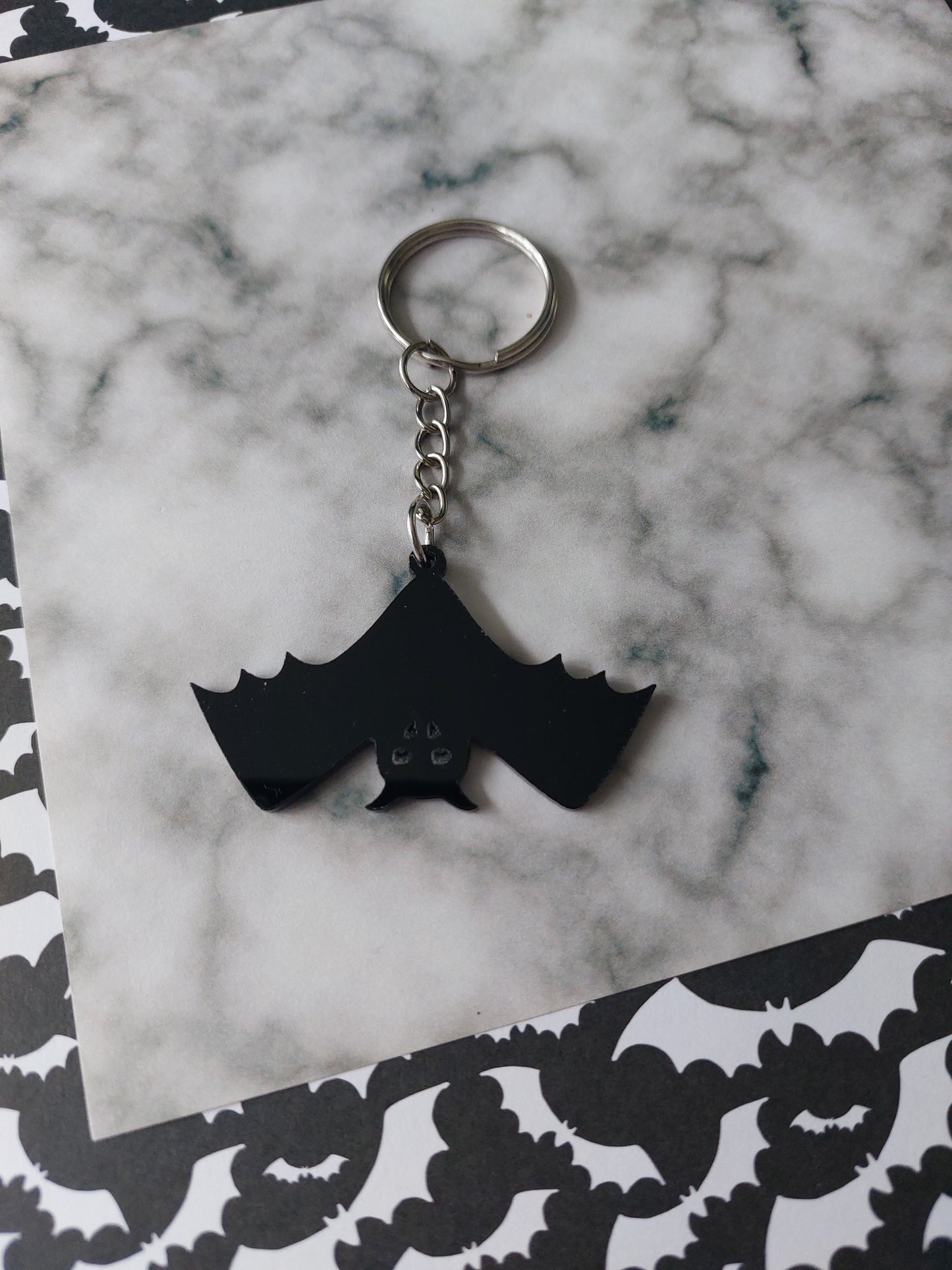 Bat Keyring – Gothic Acrylic Bat Pendant, Halloween Bag Charm, Spooky Gift for Bat Lovers