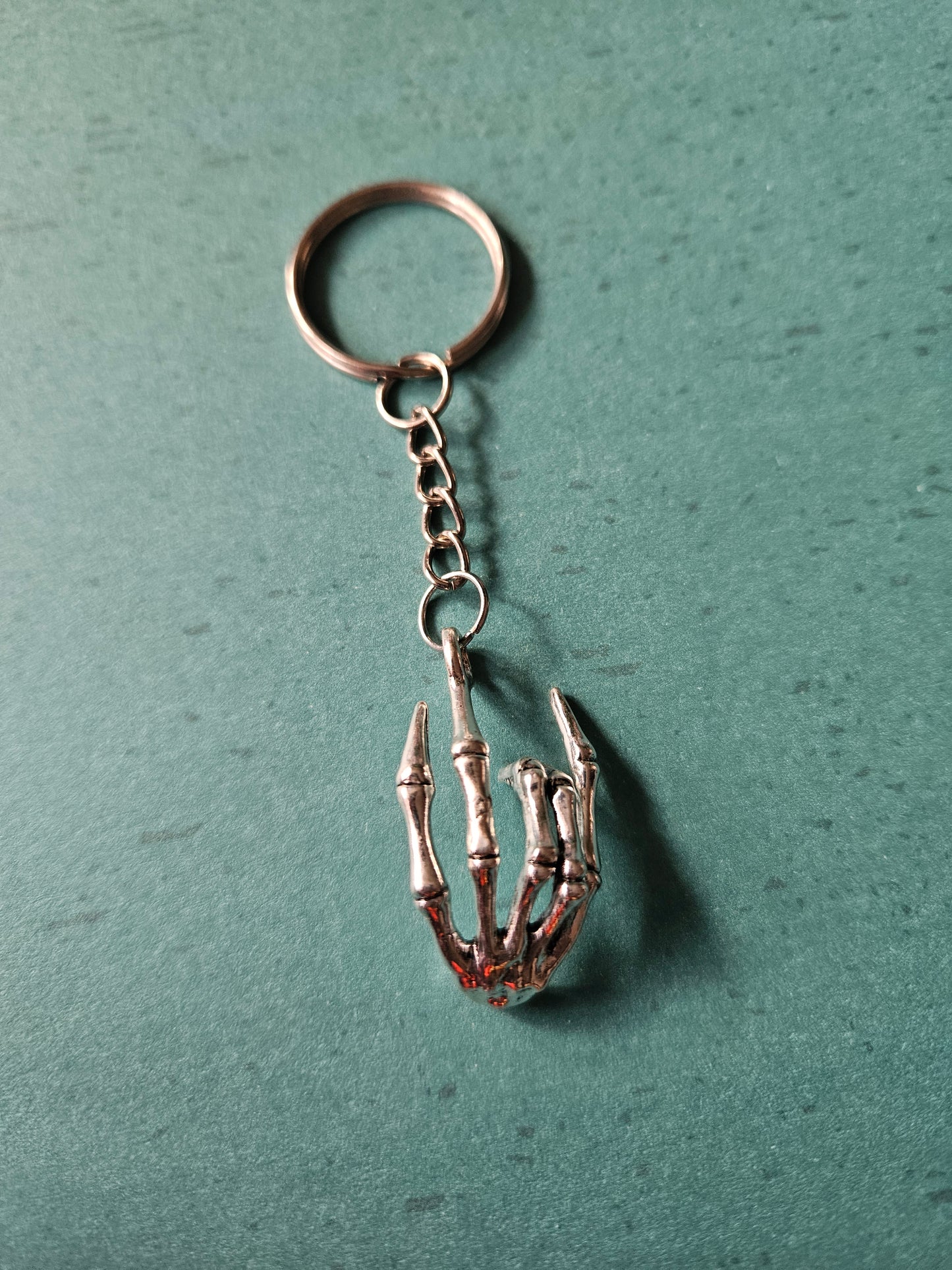 Skeleton Hand Keyring | 3D Silver Plated Pendant Keychain | Spooky Halloween Accessory | Gothic Gift