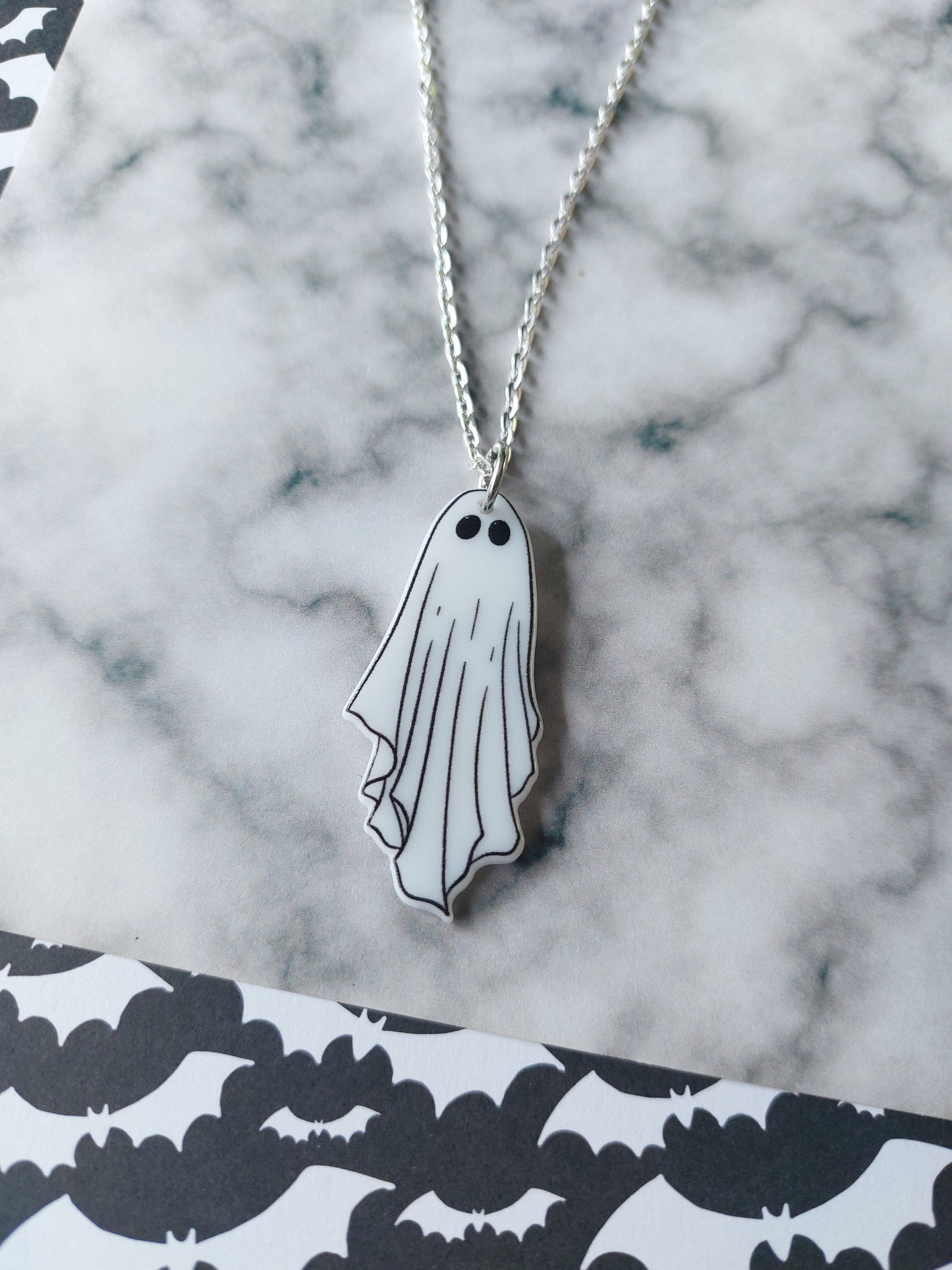 Ghost Necklace – Double-Sided Resin Pendant, Halloween Spooky Jewelry, Gothic Kawaii Accessory, Cute Halloween Necklace