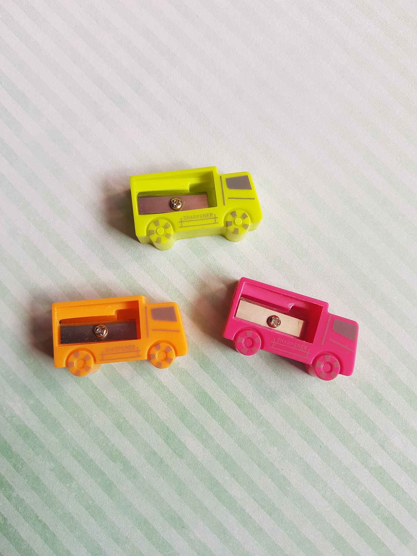 Truck Pencil Sharpener – Cute Novelty Lorry Design, Coloured Plastic Sharpener for Kids