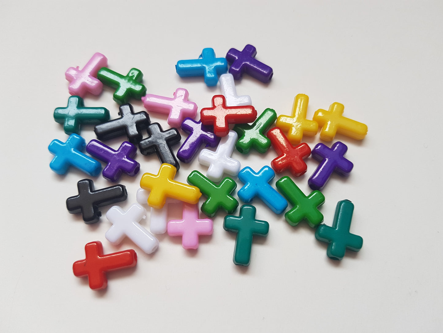 30 x Acrylic Cross Beads | Craft Supplies for Jewelry Making, Bracelets & DIY Projects
