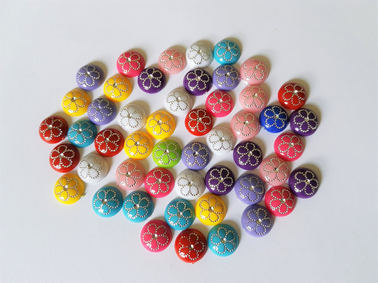 50 x 13mm Mixed Flower Rhinestone Flatback Cabochons | Acrylic Embellishments for DIY Crafts, Scrapbooking & Jewellery