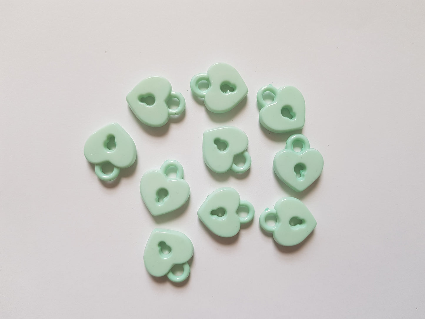 20.5mm acrylic pendants - heart padlock - aqua