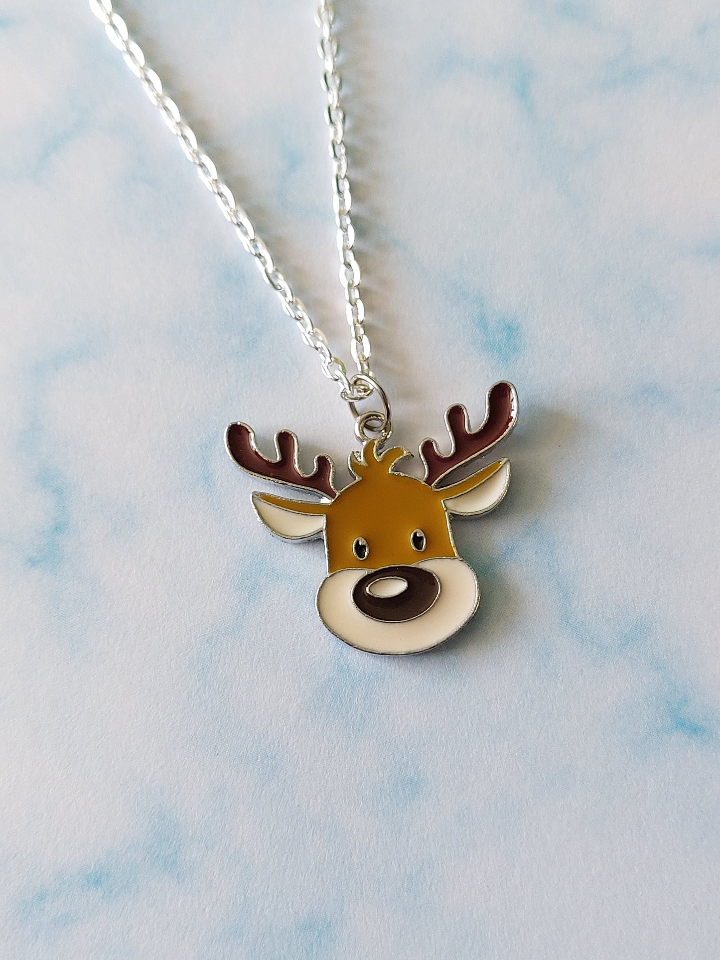 Silver Reindeer Necklace – Cute Christmas Pendant, Festive Jewellery Gift, Holiday Accessory for Her, Winter Deer Charm