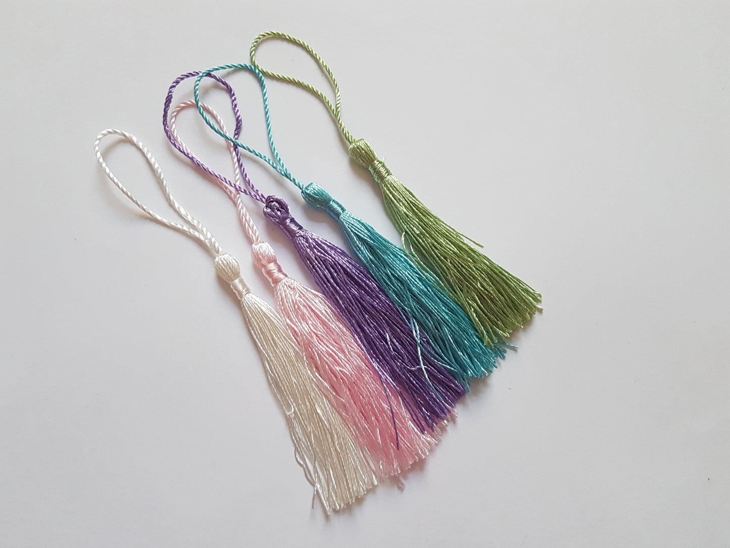 5 x 13.5cm Silky Terylene Tassels with Loops | DIY Keychains, Jewellery, Bag Charms & Craft Decorations | Various Colour Options