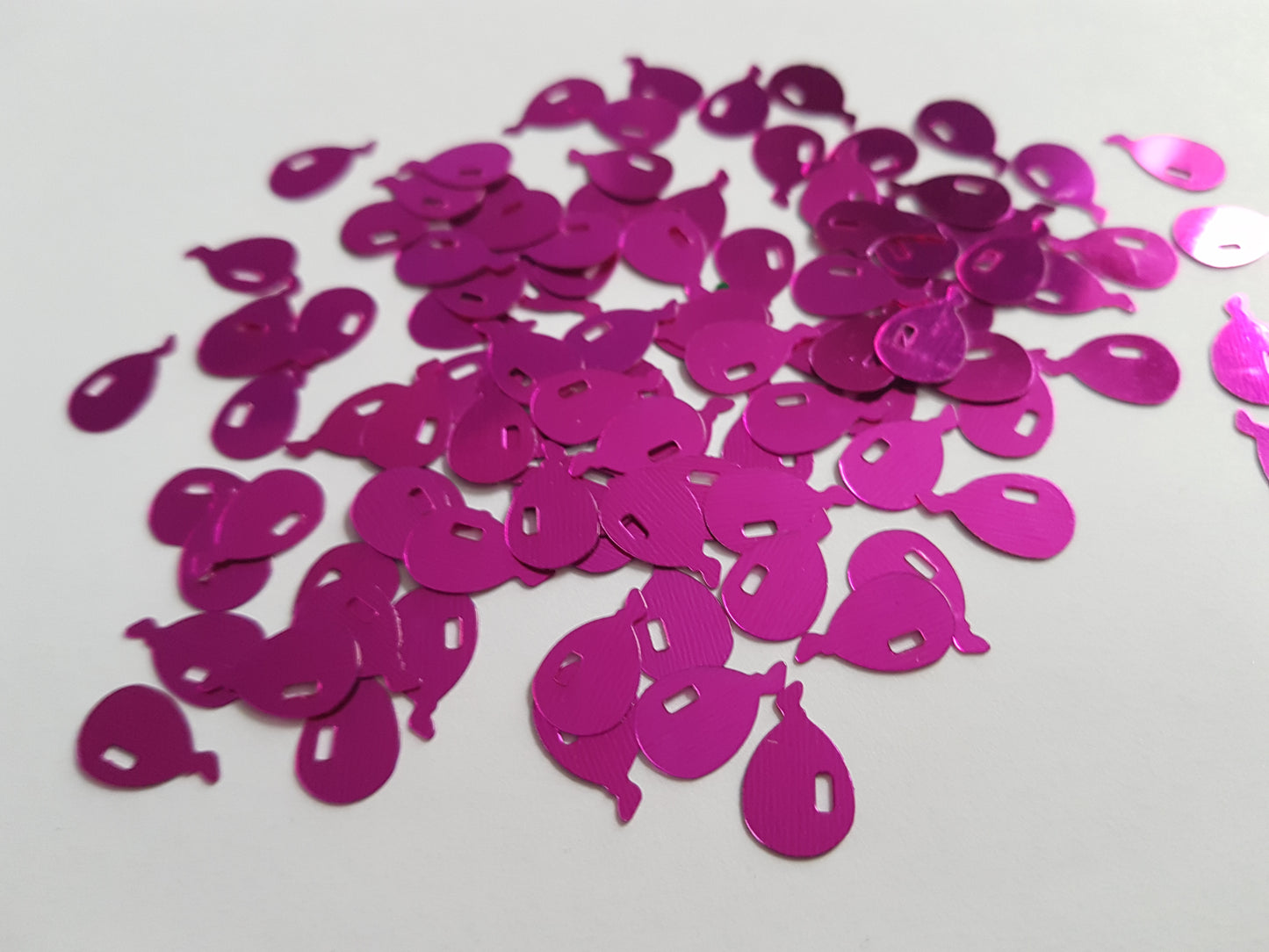 13mm balloon sequins - pink