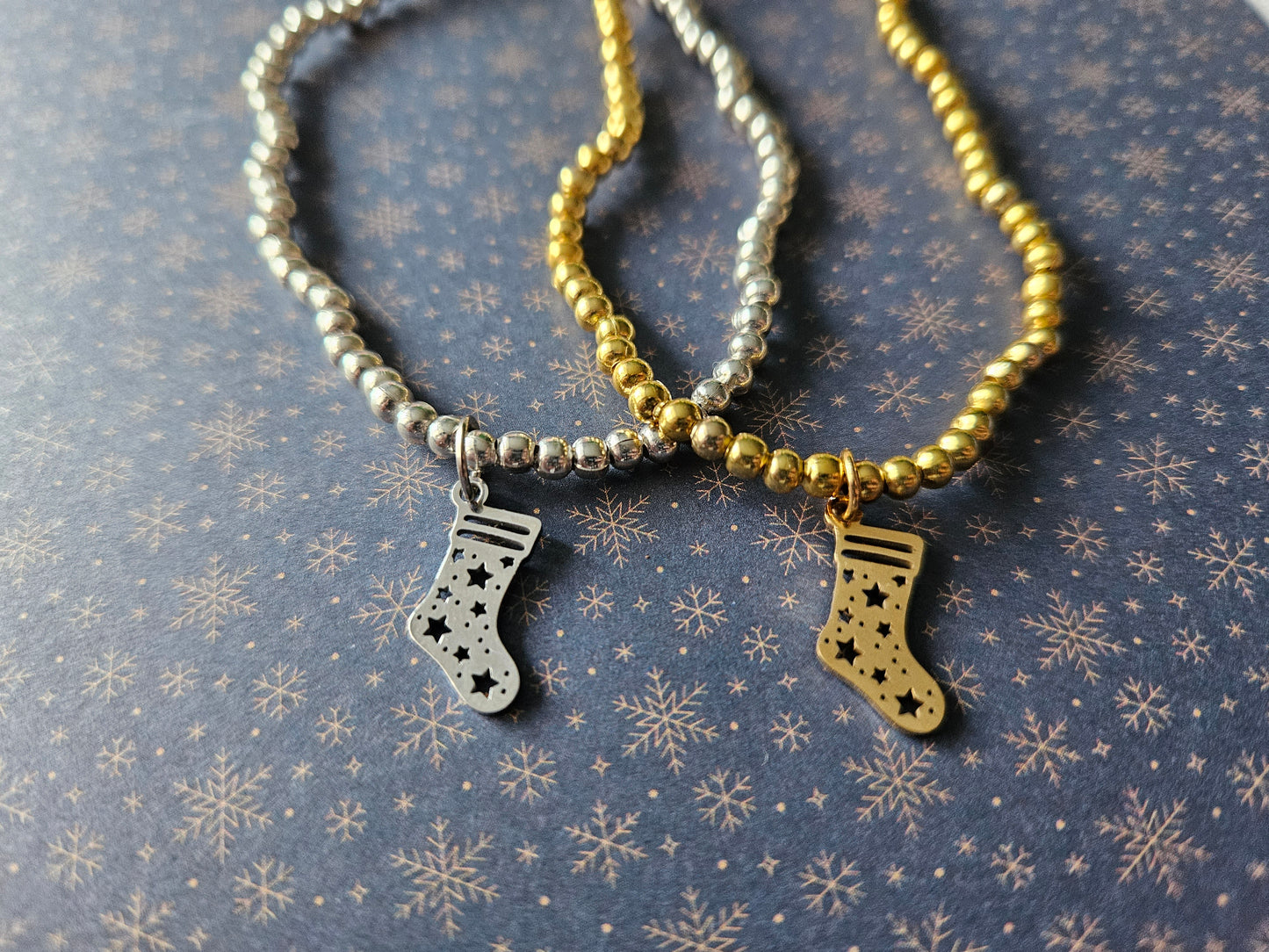 Beaded Starry Stocking Bracelet | Gold or Silver Tone | Stainless Steel Charm | Elasticated Festive Christmas Jewellery