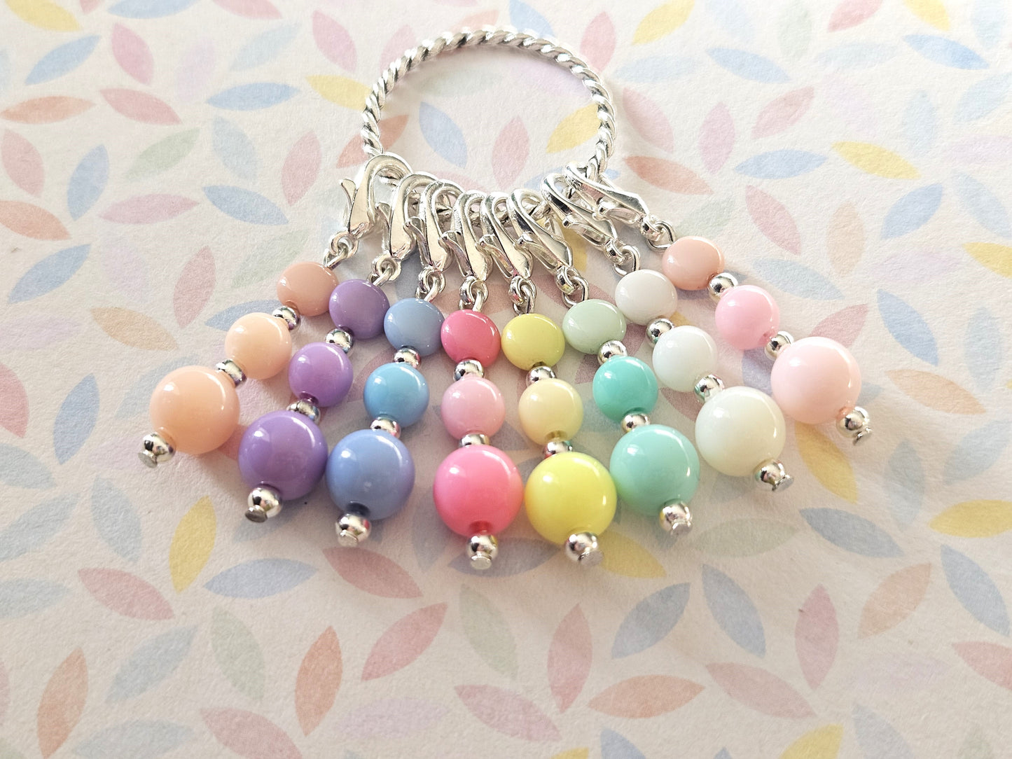* 8pcs Pastel Beaded Stitch Markers *