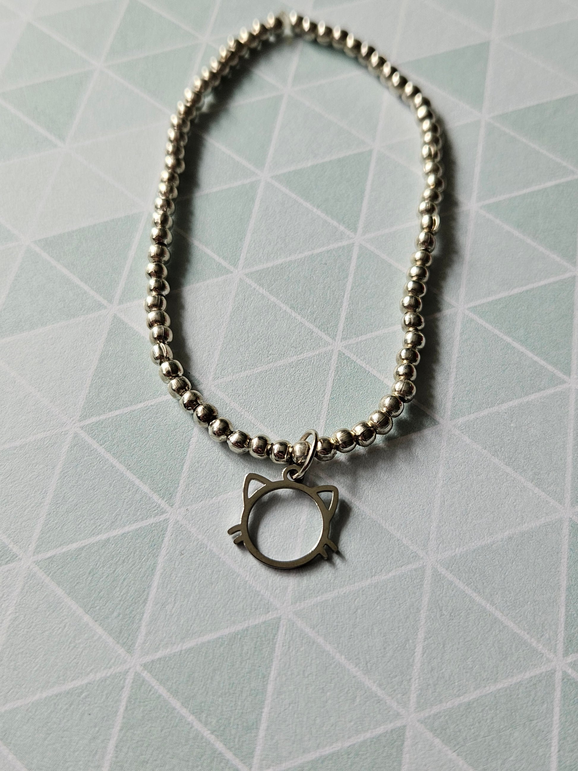 Beaded Cat Charm Bracelet | Silver Tone Stretch Bracelet | Cat Lover Jewellery | Handmade Gift