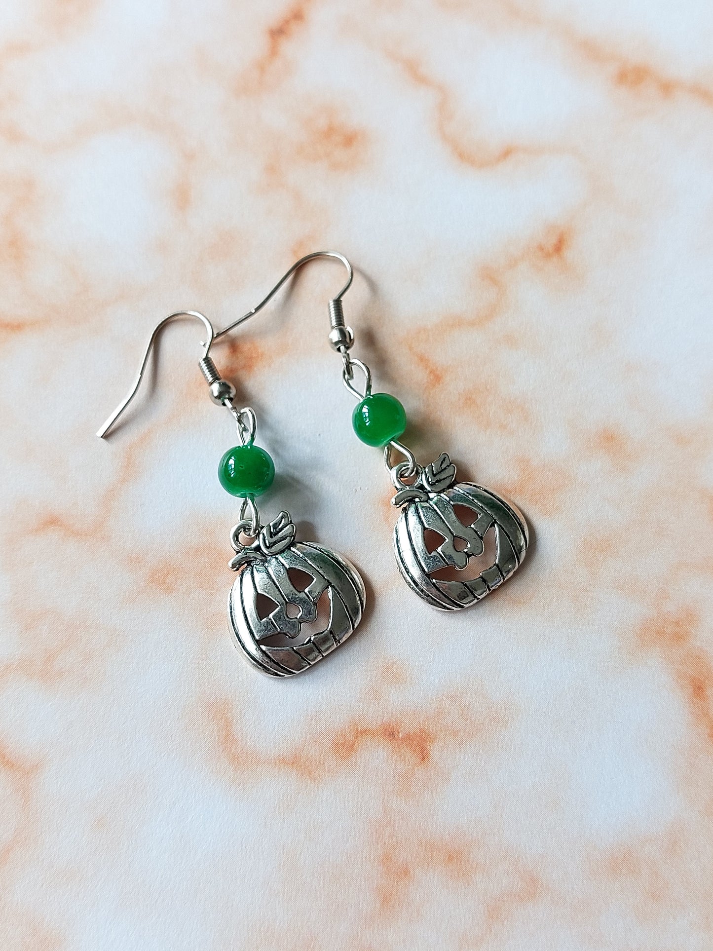 beaded pumpkin earrings - green