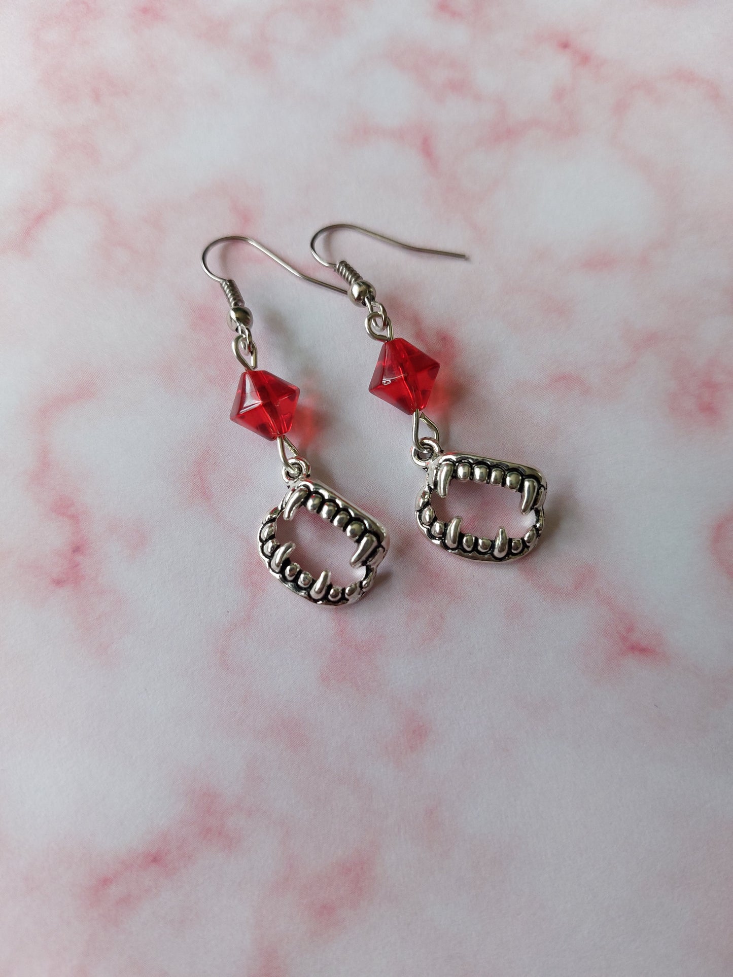 beaded vampire earrings - red 