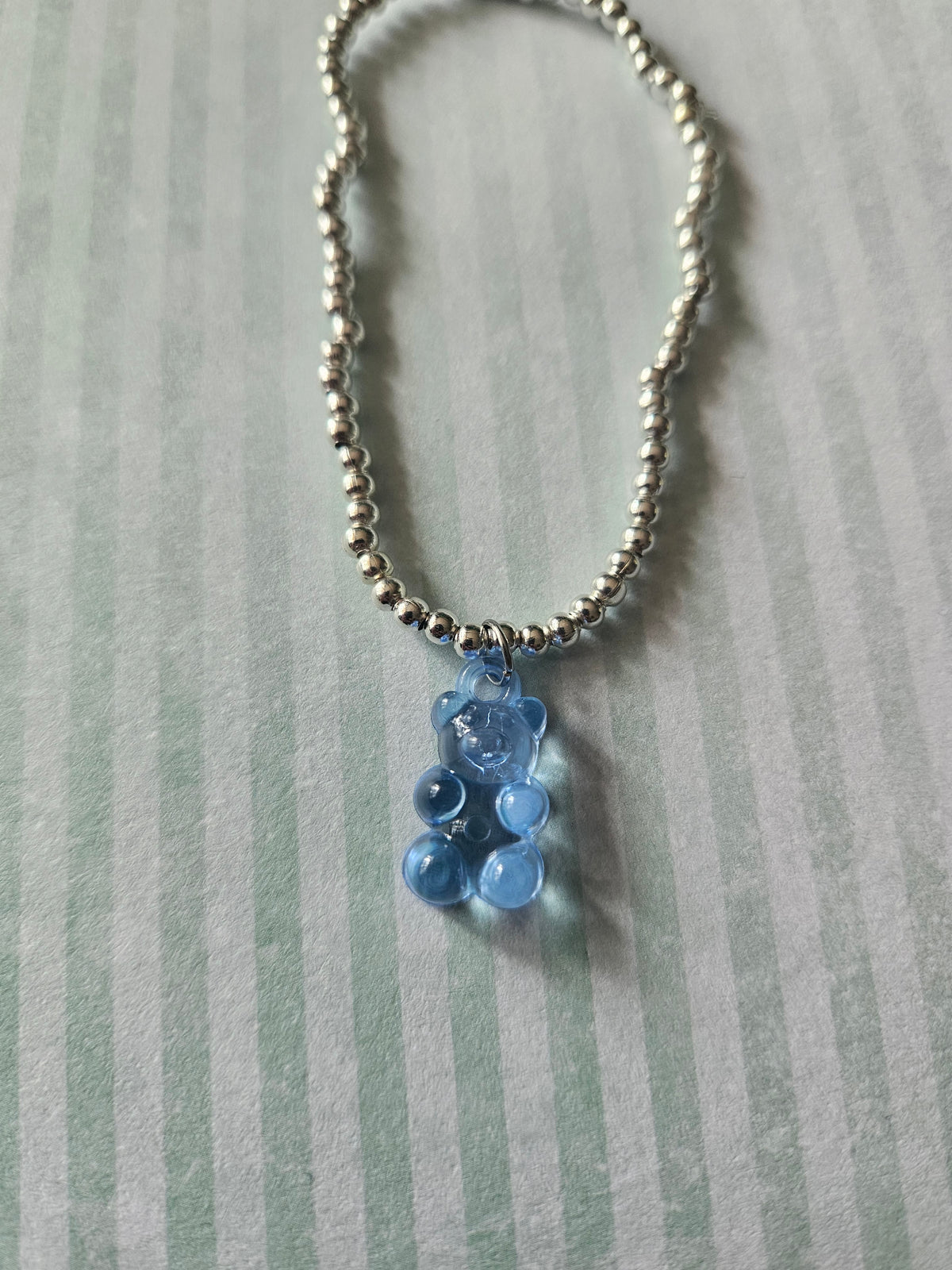 Gummy Bear Bracelet | Beaded Acrylic Bear Charm Bracelet | Colourful Stretch Bracelet | Cute Alternative Jewellery | Various Colours