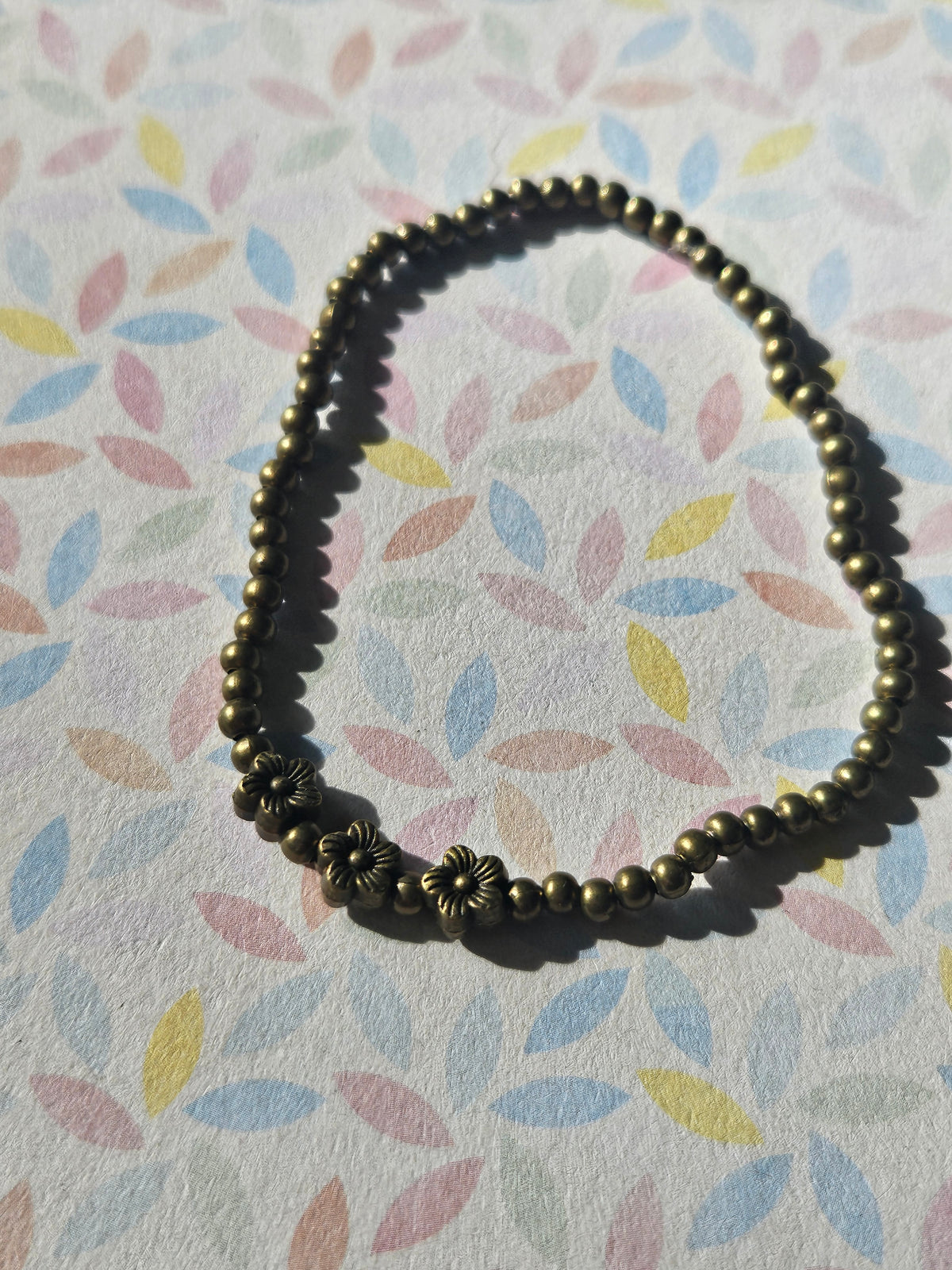 Mini Flower Bracelet | Beaded Floral Stretch Bracelet | Tiny Flower Charm Jewellery | Bronze or Silver Plated | Alternative Gift