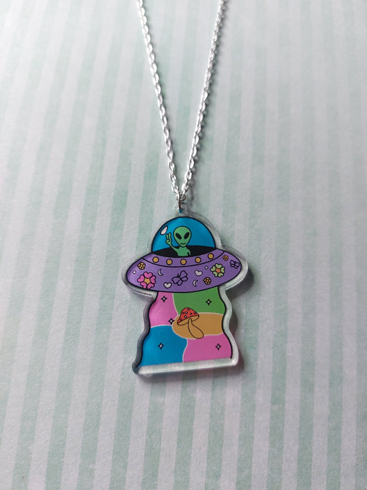 funky UFO necklace 