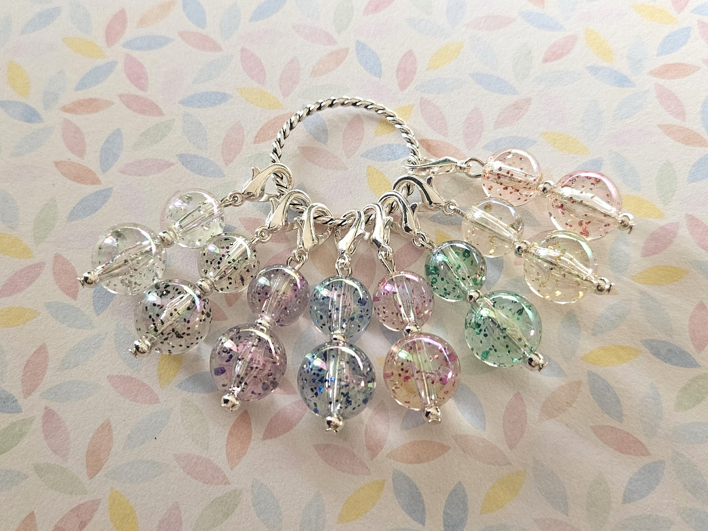 8 Glitter Bubbles Stitch Markers | Beaded Knitting & Crochet Markers | Acrylic & Silver Beads 40mm
