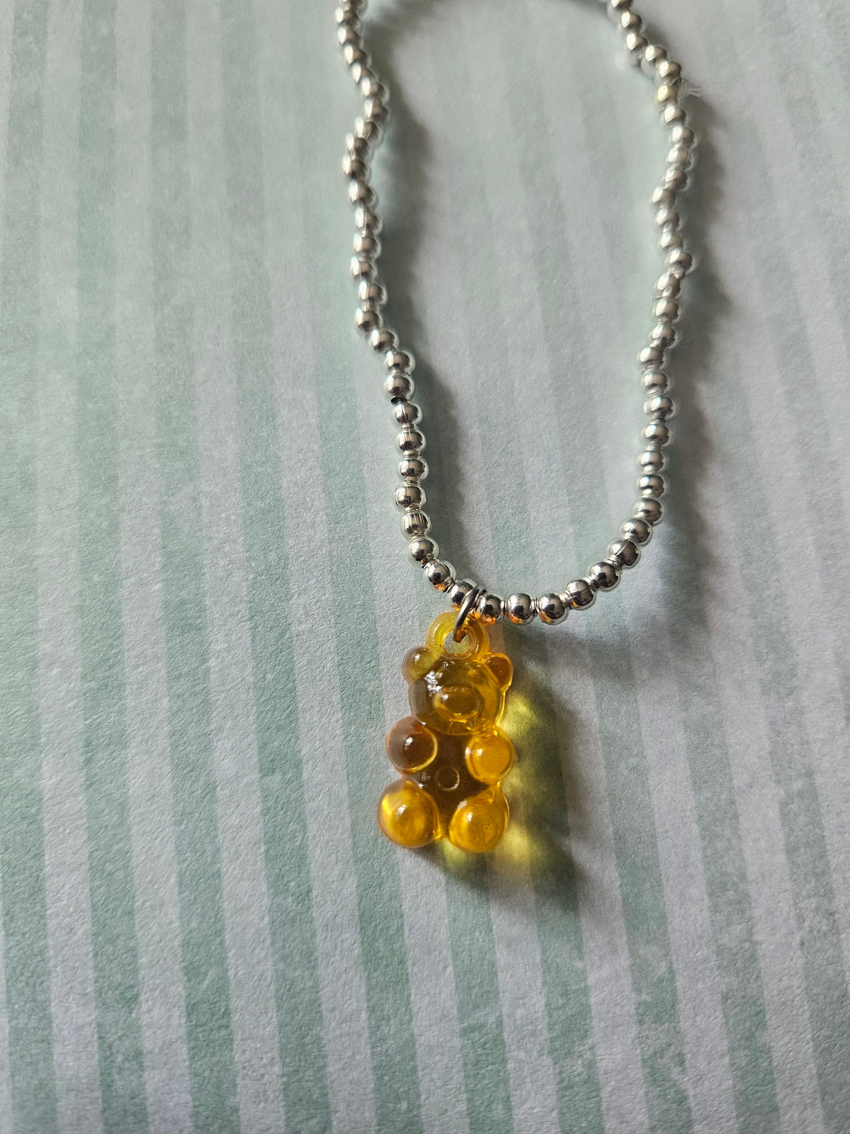 Gummy Bear Bracelet | Beaded Acrylic Bear Charm Bracelet | Colourful Stretch Bracelet | Cute Alternative Jewellery | Various Colours