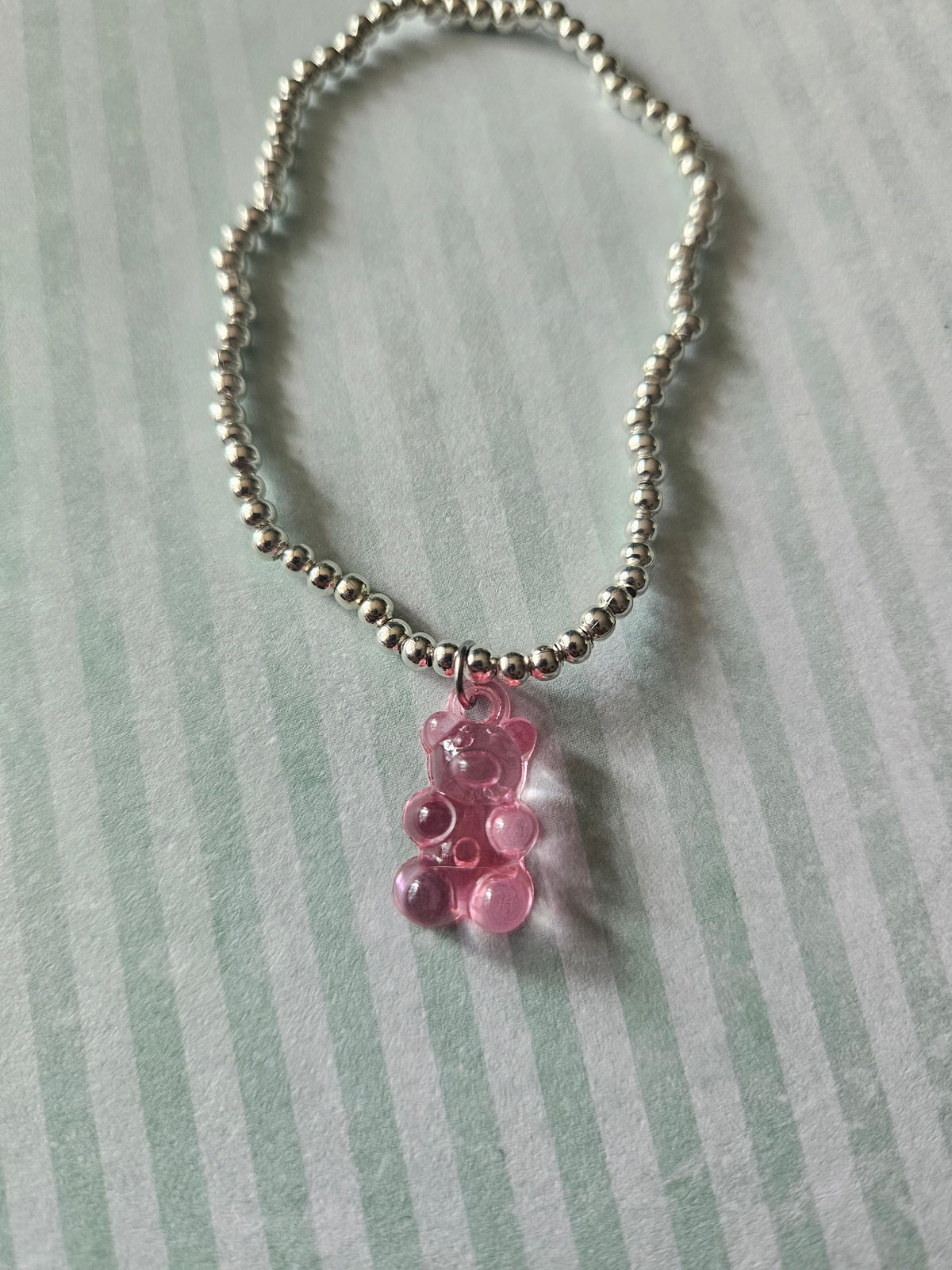 Gummy Bear Bracelet | Beaded Acrylic Bear Charm Bracelet | Colourful Stretch Bracelet | Cute Alternative Jewellery | Various Colours