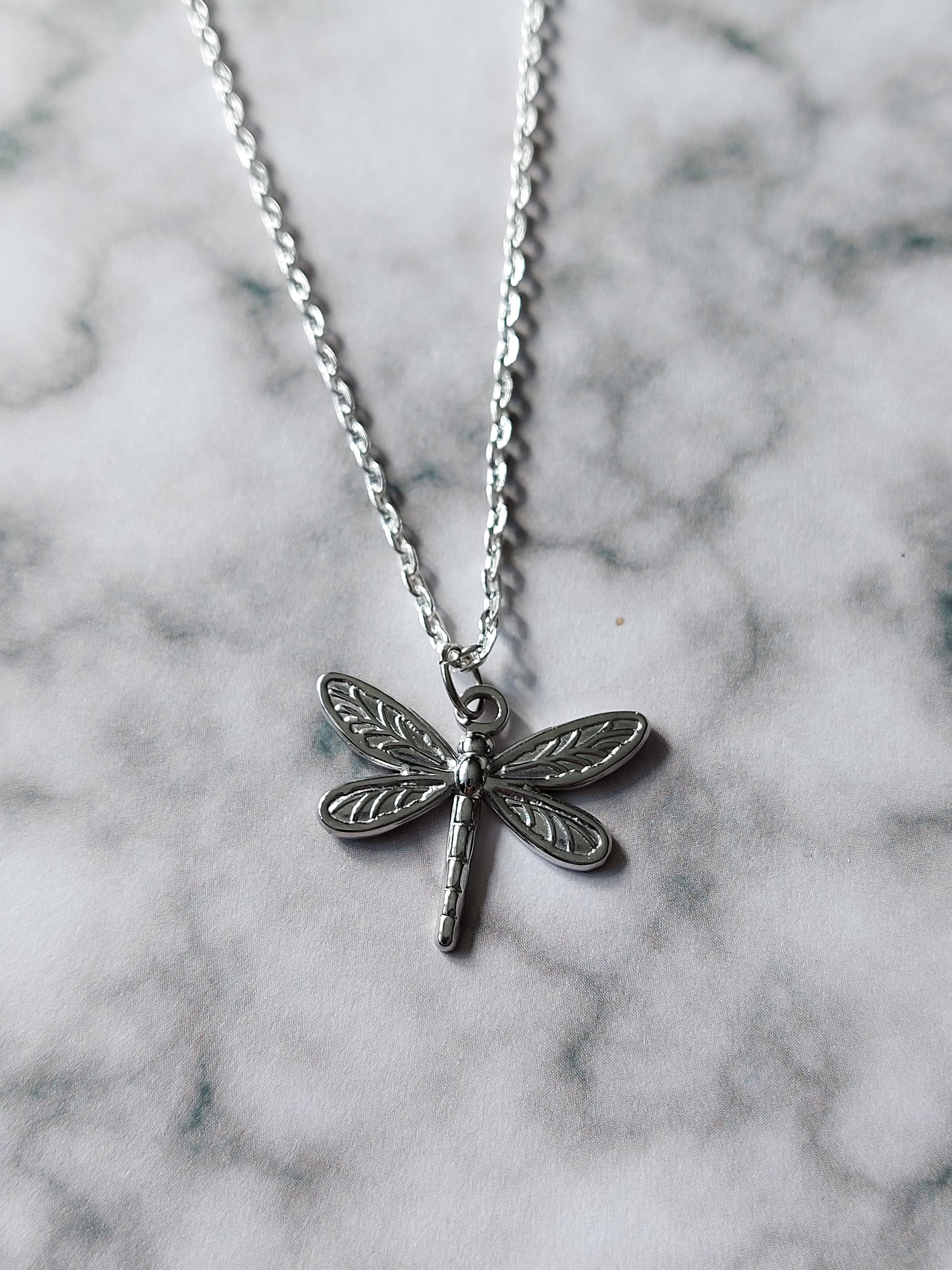 dragonfly necklace - silver 