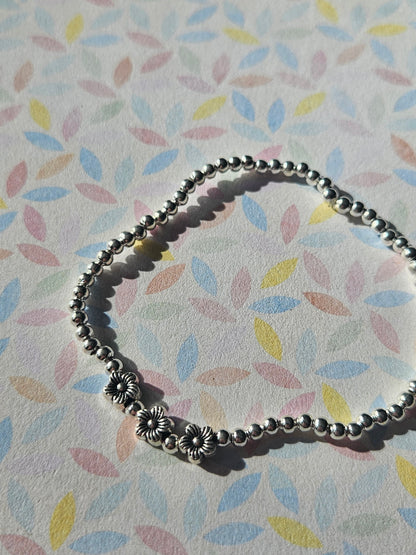 Mini Flower Bracelet | Beaded Floral Stretch Bracelet | Tiny Flower Charm Jewellery | Bronze or Silver Plated | Alternative Gift