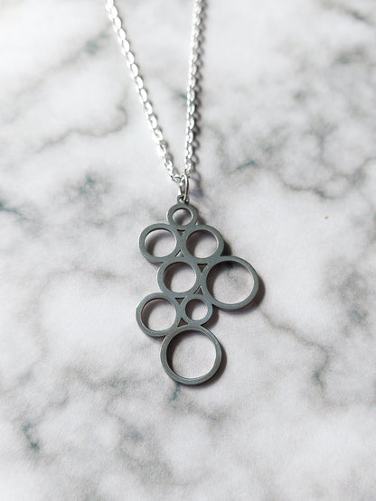 geometric circles necklace - silver 