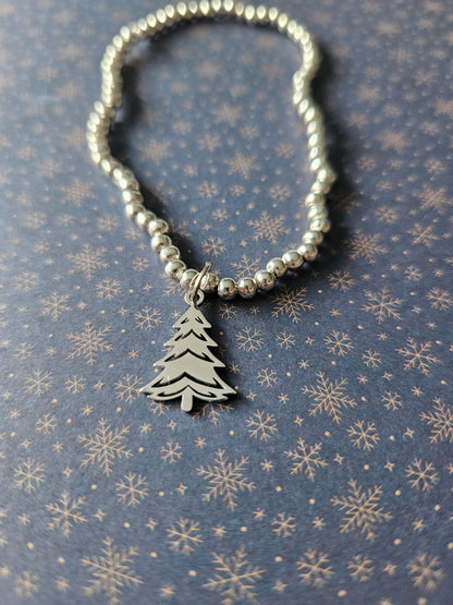 Beaded Christmas Tree Bracelet | Gold or Silver Tone | Stainless Steel Charm | Elasticated Festive Holiday Jewellery