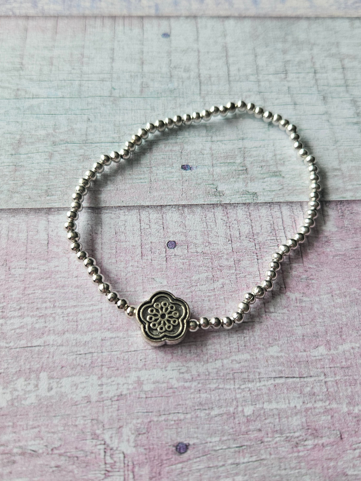 Flower Bracelet | Beaded Silver Plated Flower Charm Bracelet | Floral Stretch Bracelet | Silver Tone Beaded Jewellery | Pretty Gift