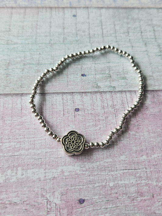 Flower Bracelet | Beaded Silver Plated Flower Charm Bracelet | Floral Stretch Bracelet | Silver Tone Beaded Jewellery | Pretty Gift