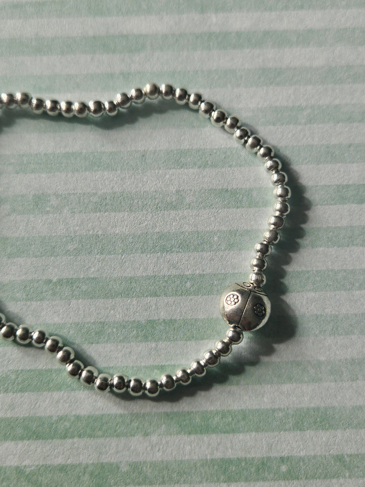 Ladybird Bracelet | Beaded Silver Plated Ladybird Charm Bracelet | Cute Insect Stretch Bracelet | Silver Tone Jewellery | Ladybird Gift