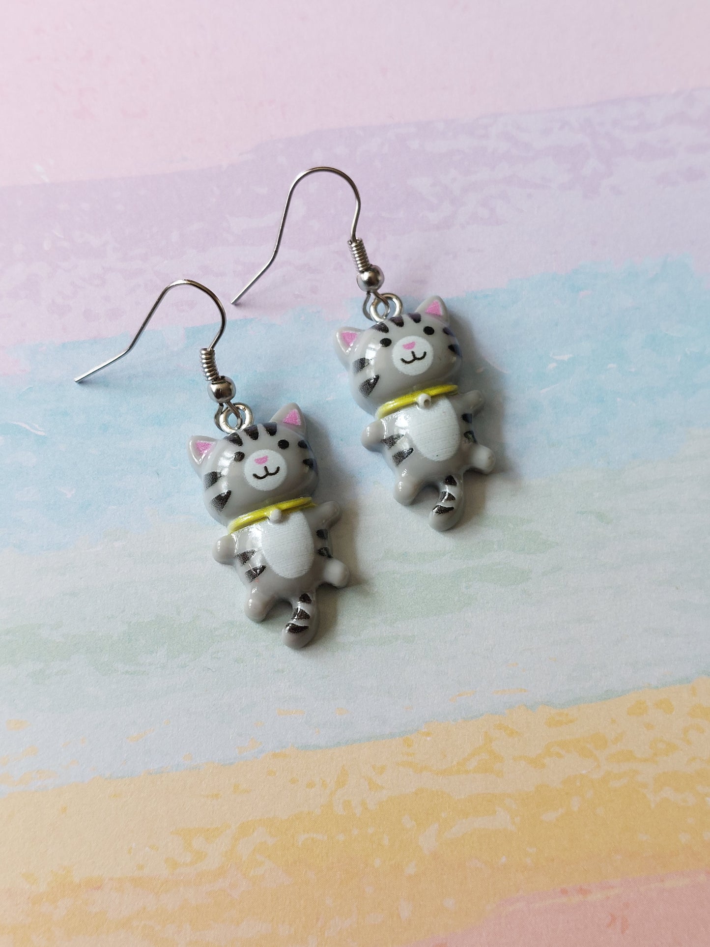 cat earrings - tabby 