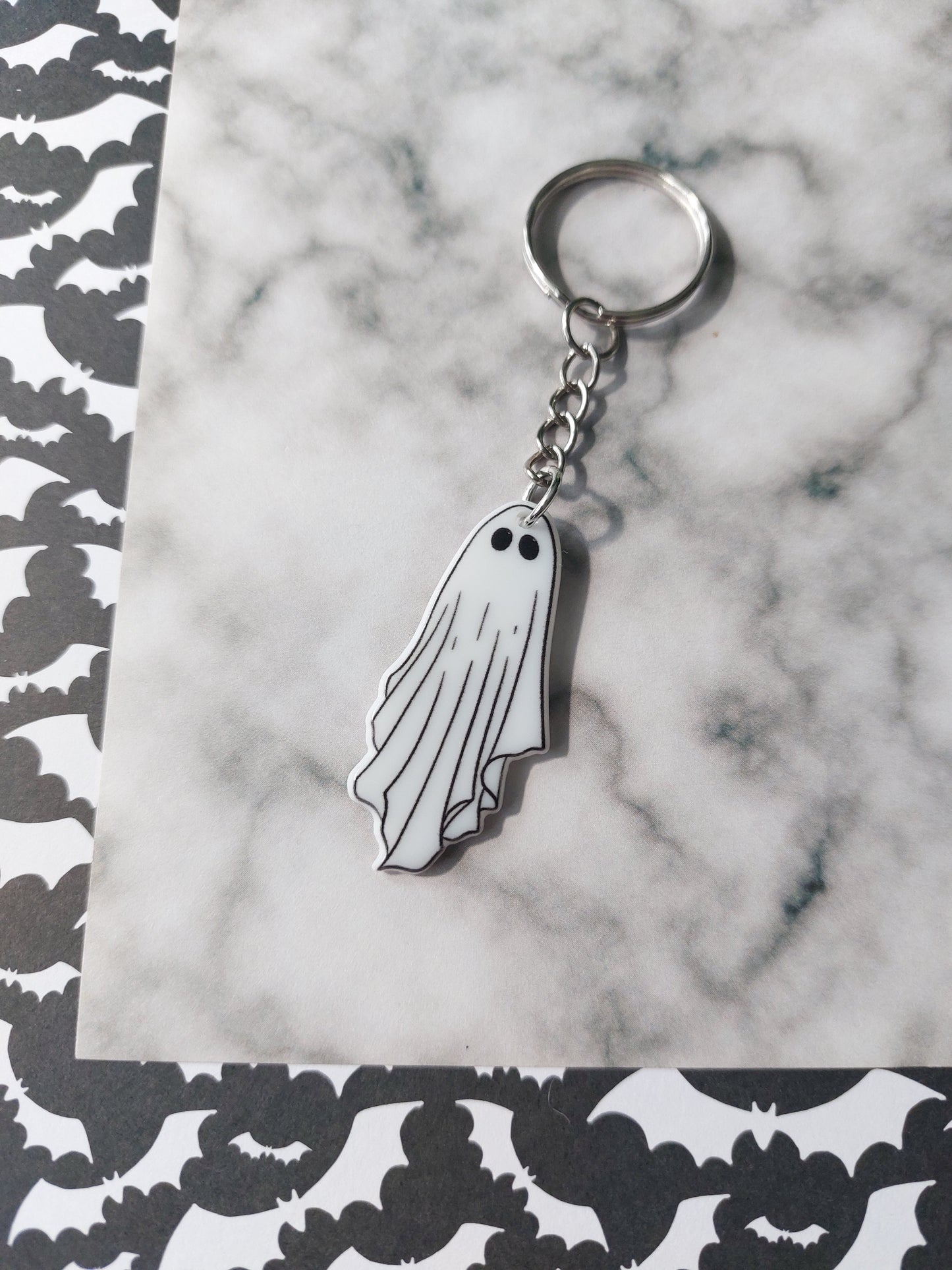 Ghost Keyring – Double-Sided Resin Pendant, Halloween Spooky Bag Charm, Gothic Kawaii Accessory, Cute Halloween Gift