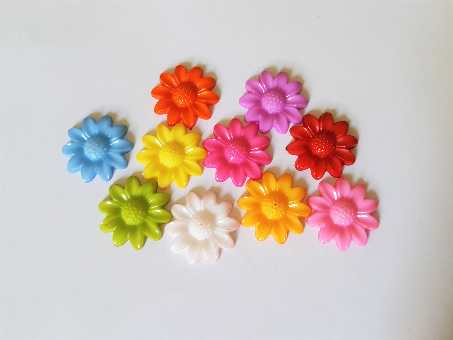 flower cabochons - mixed colour