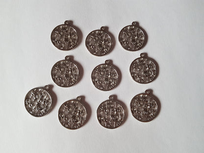 23mm silver plated swirly/flower pendants