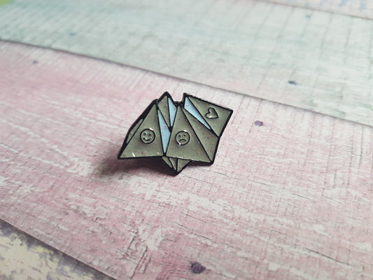 enamel pin badge - origami fortune teller 