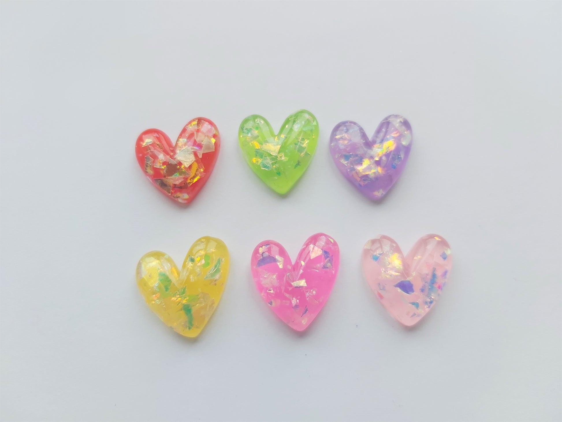5 x 20mm Sparkle Heart Resin Flatback Cabochons | DIY Crafts, Jewellery, Scrapbooking & Embellishments