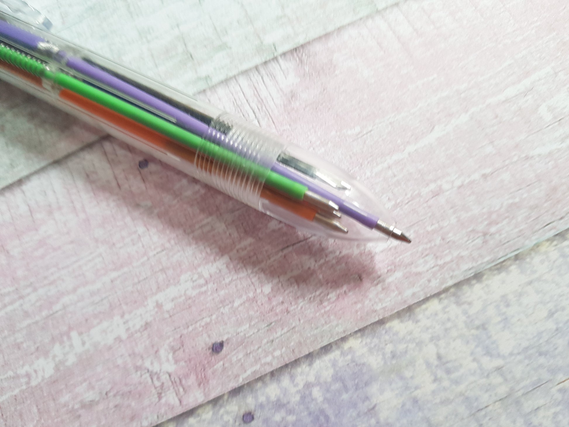 6-in-1 coloured pen