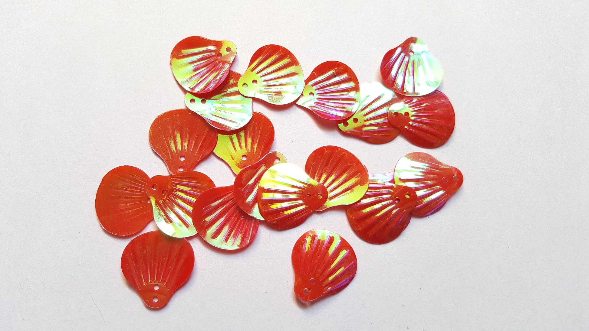 19mm AB seashell sequins - red