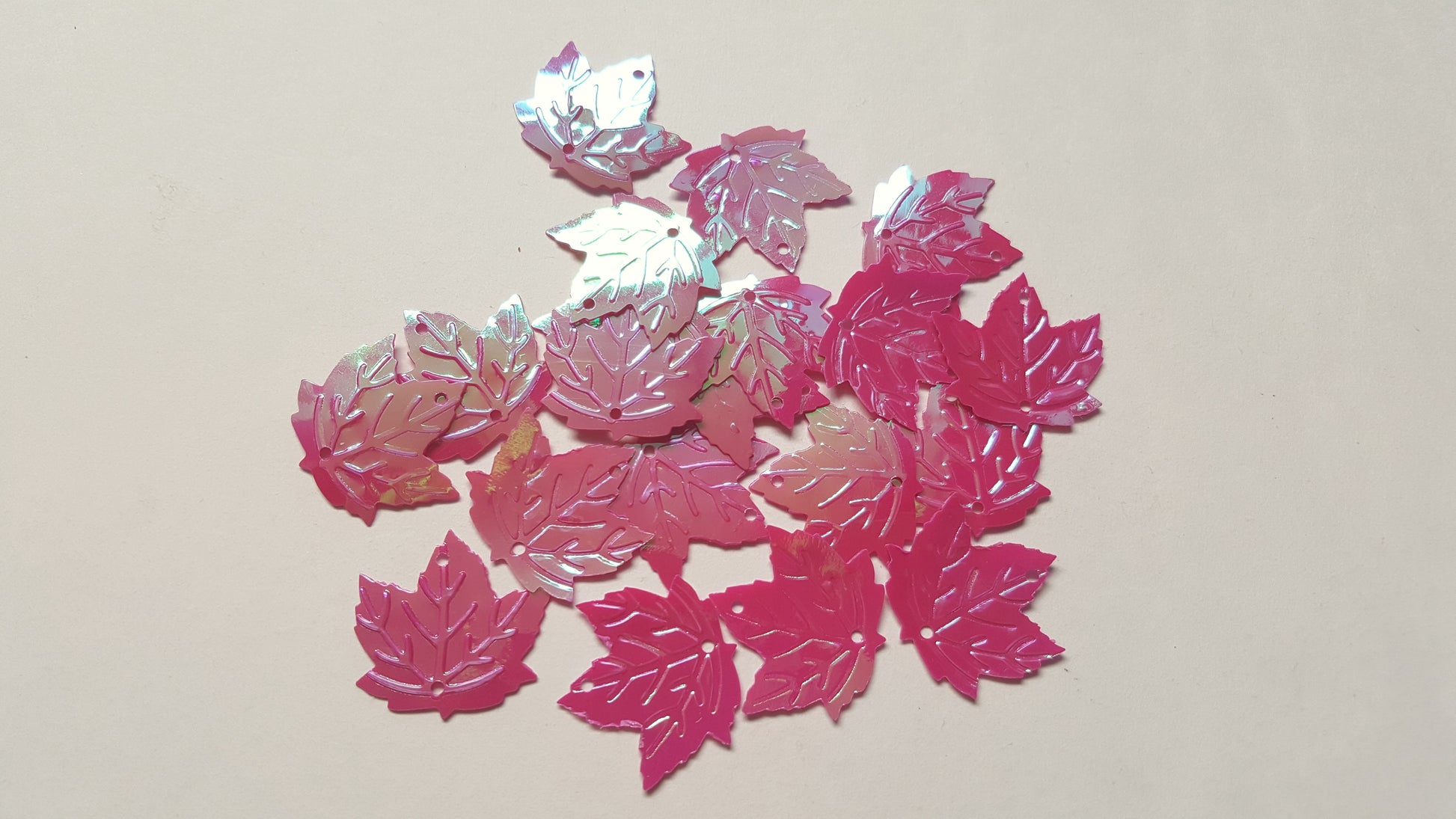 22mm AB maple leaf sequins - pink