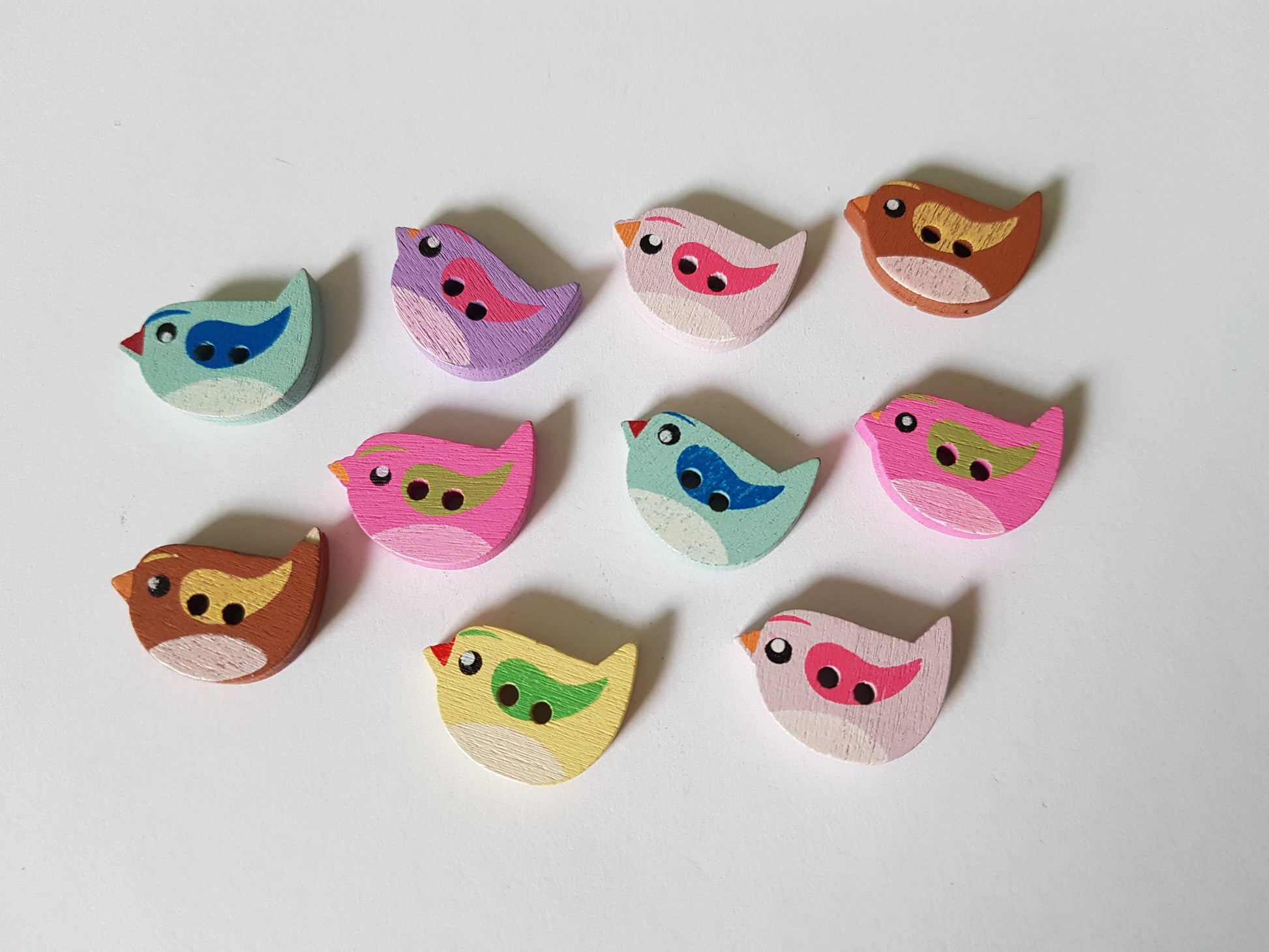 22mm wooden bird buttons - mixed colour