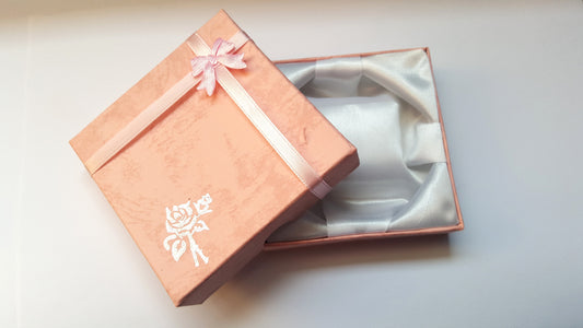 bracelet gift box - peach