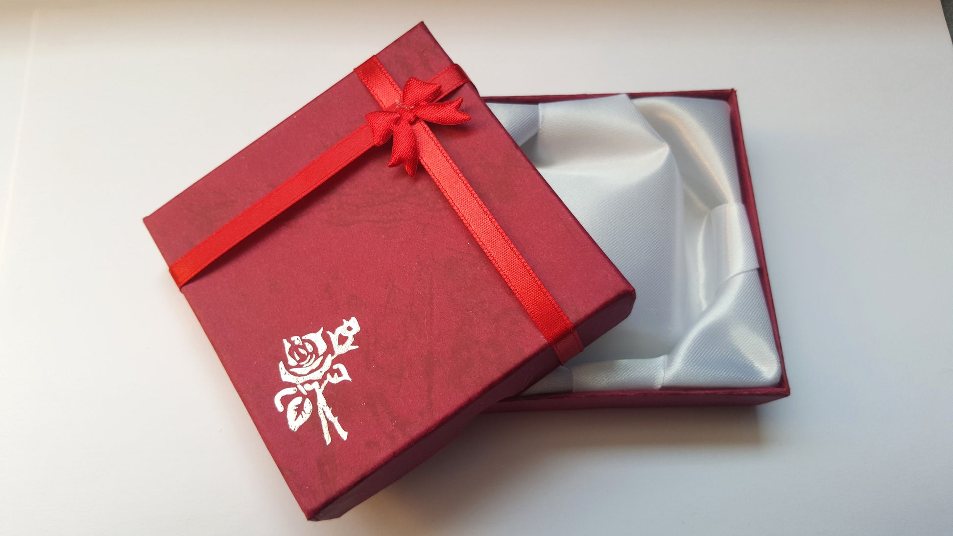 bracelet gift box - red 