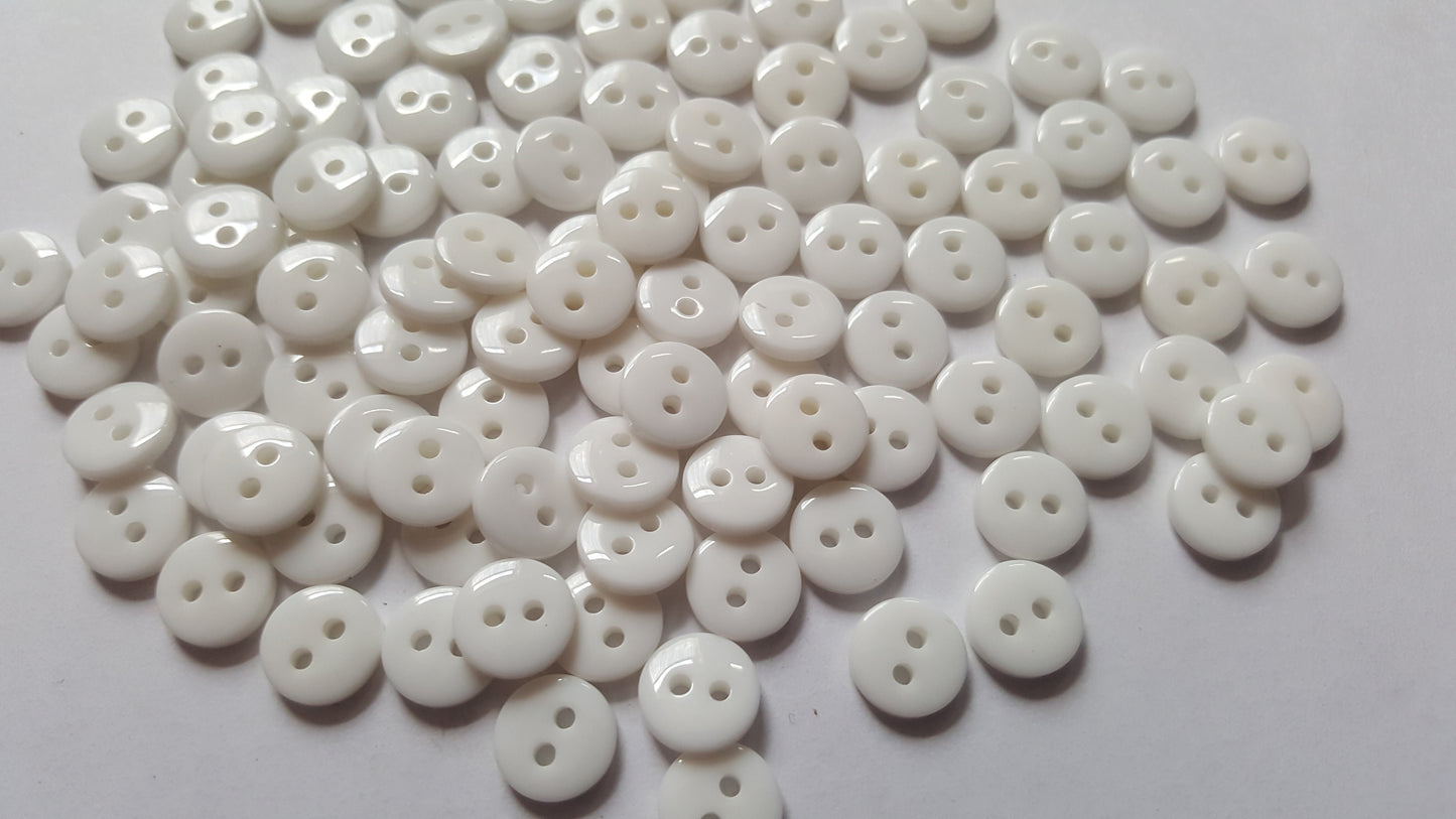 9mm resin round buttons - white