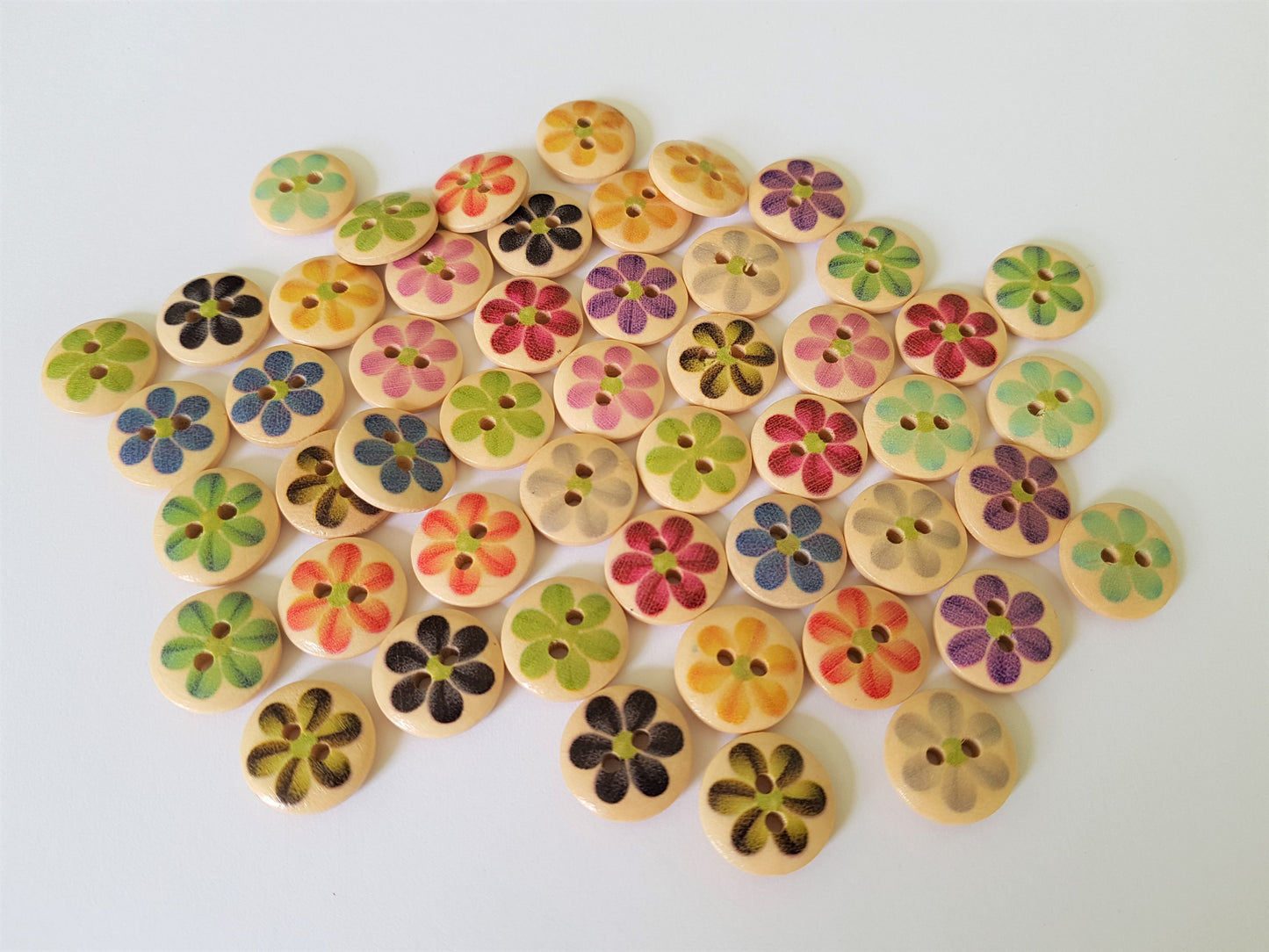 15mm wooden flower buttons