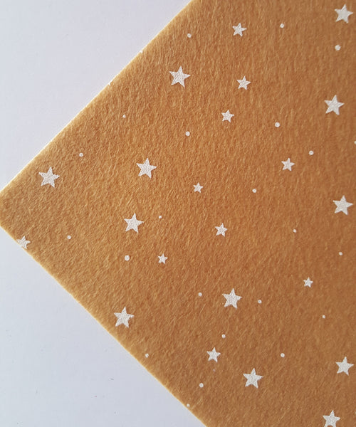 printed stars felt - brown