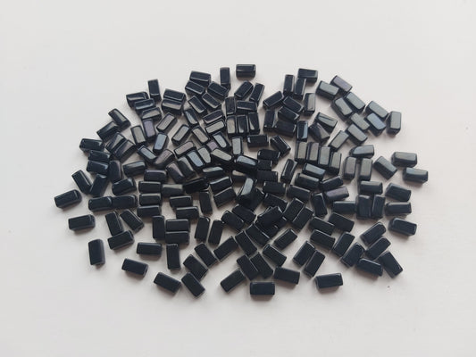 8mm glass rectangle beads - black