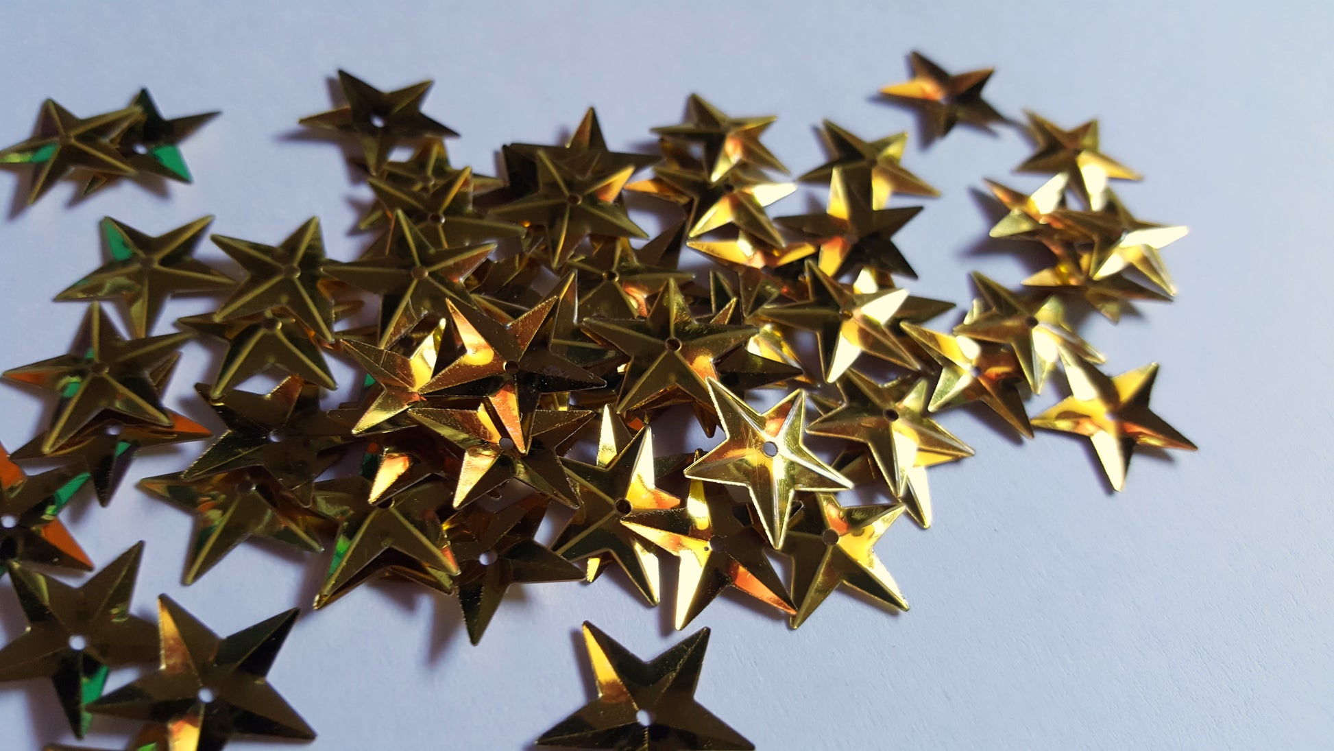 15mm metallic star sequins - gold 