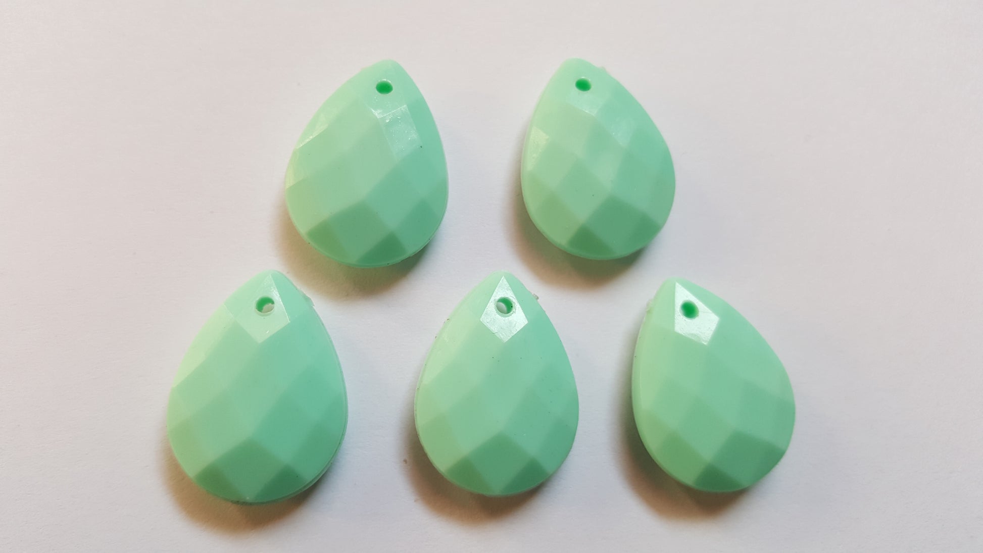 25mm acrylic faceted drop pendants - aqua