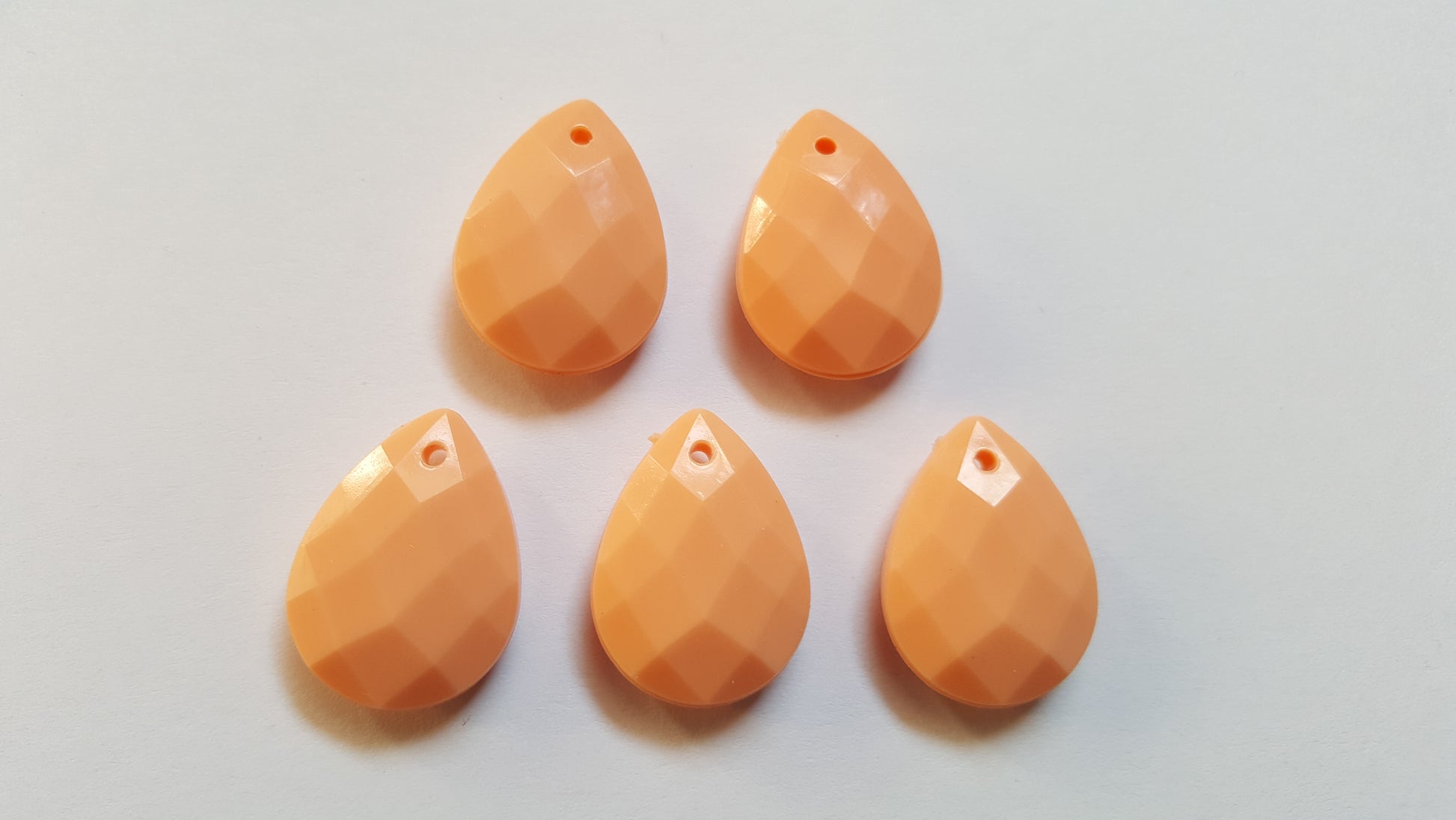 25mm faceted acrylic drop pendants - orange