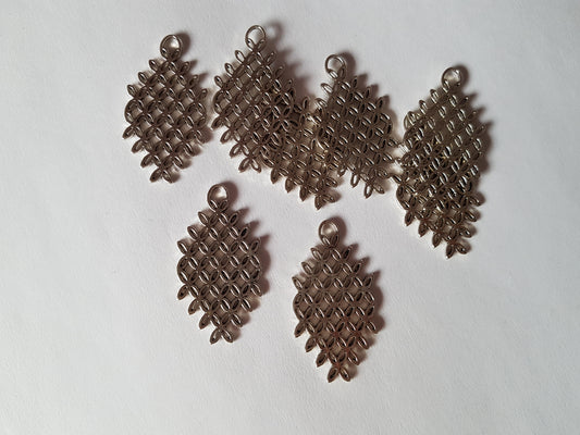 46mm latticed rhombus pendants